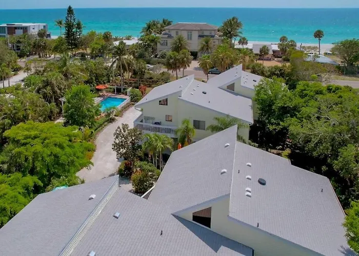 Longboat Key Beach House Beauty With Peek-A-Views